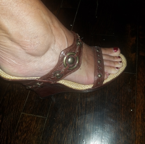 Chinese laundry wedge sandals - Picture 4 of 4
